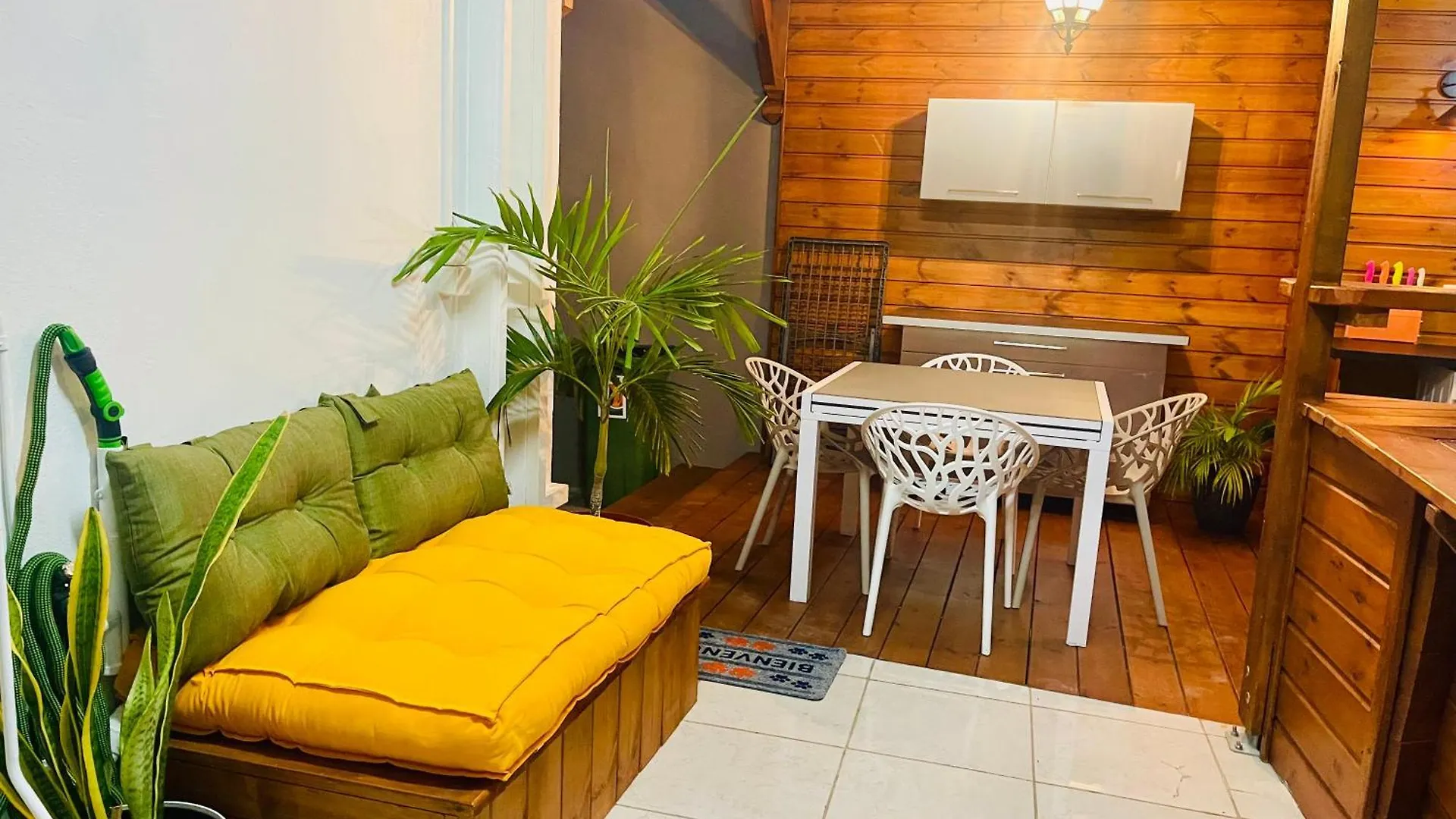 فيلا Myosotis, Charmant Logement Central Avec Piscine Privee, Wifi Et Parking Gratuit بيتي-بور بيت للعطل