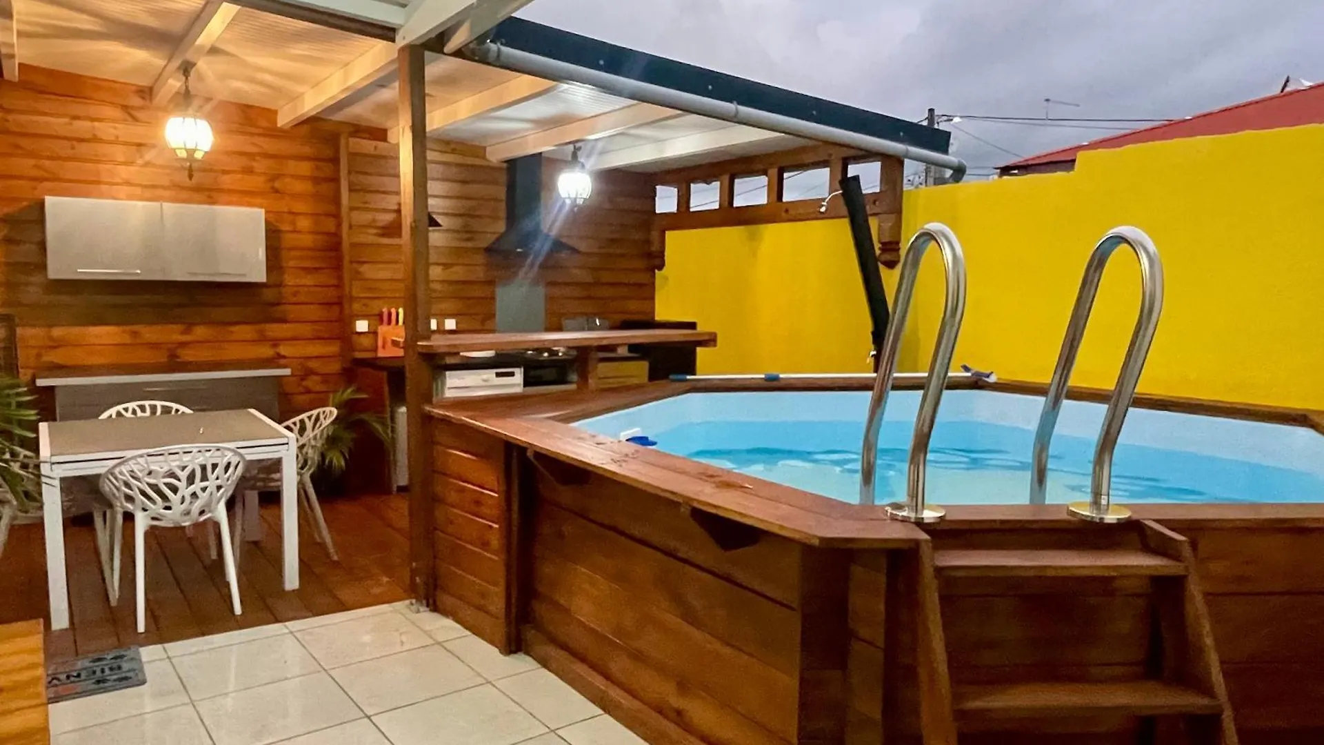 فيلا Myosotis, Charmant Logement Central Avec Piscine Privee, Wifi Et Parking Gratuit بيتي-بور بيت للعطل