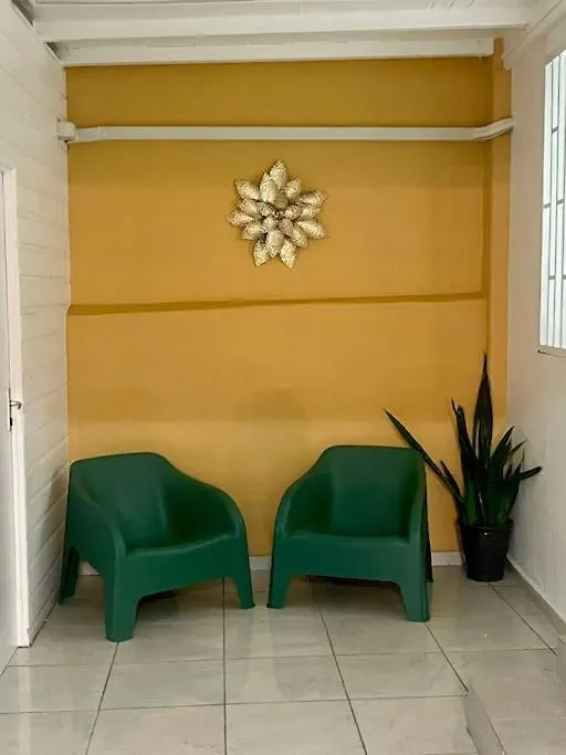 فيلا Myosotis, Charmant Logement Central Avec Piscine Privee, Wifi Et Parking Gratuit بيتي-بور 0*,