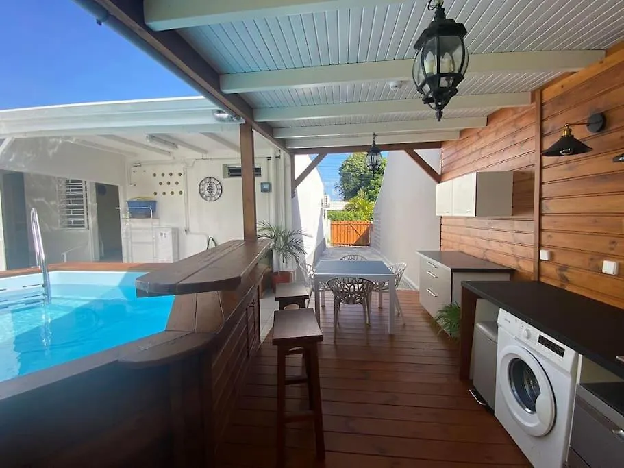 بيت للعطل فيلا Myosotis, Charmant Logement Central Avec Piscine Privee, Wifi Et Parking Gratuit بيتي-بور غوادلوب